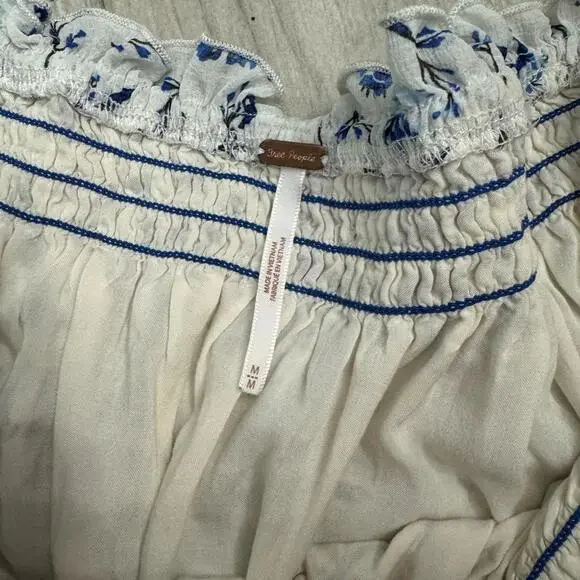 Free People Rose Valley White Floral Off Shoulder Crop Blouse Top- Size Medium - Picture 8 of 9